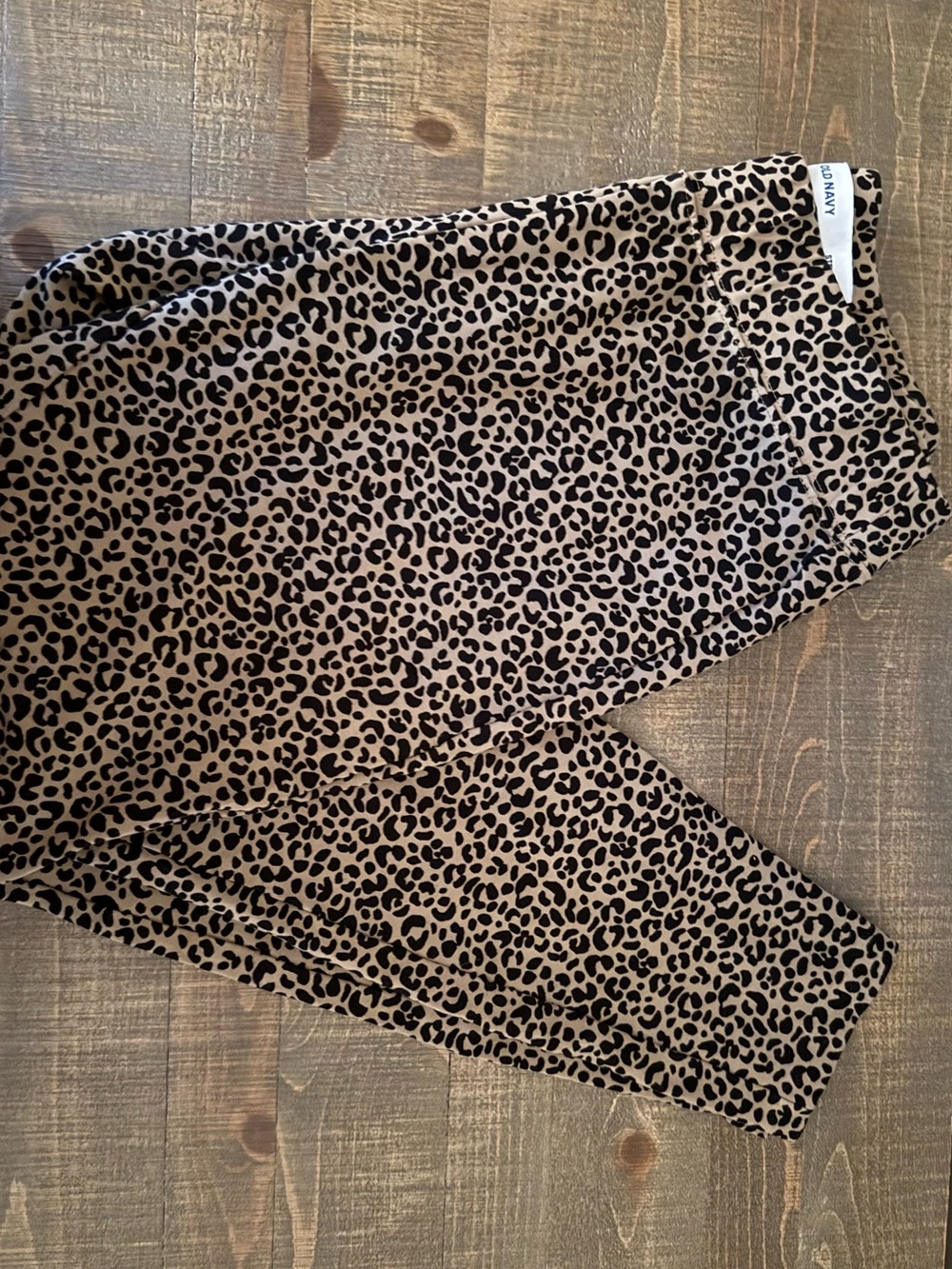 Old Navy Stevie Leopard Print Ankle Pants in Tan and Black